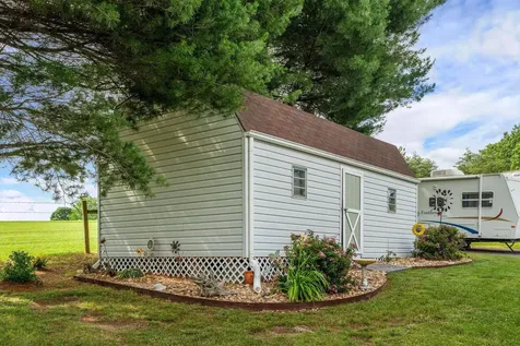 2737 Barrenridge Road Staunton VA 24401
