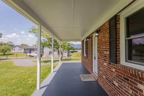 1678 Piney Hill Road Luray VA 22835