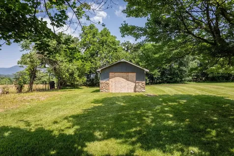 1678 Piney Hill Road Luray VA 22835