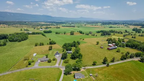 1678 Piney Hill Road Luray VA 22835