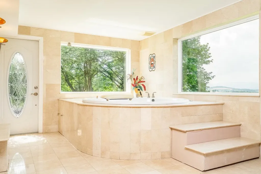 7600 Tall Cedars Lane Bridgewater VA 22812