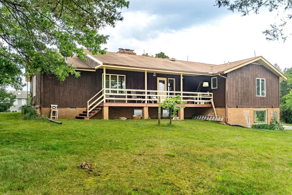 7600 Tall Cedars Lane Bridgewater VA 22812