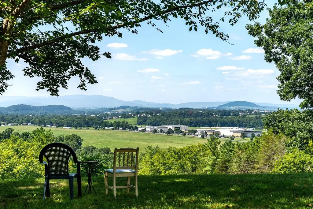 7600 Tall Cedars Lane Bridgewater VA 22812