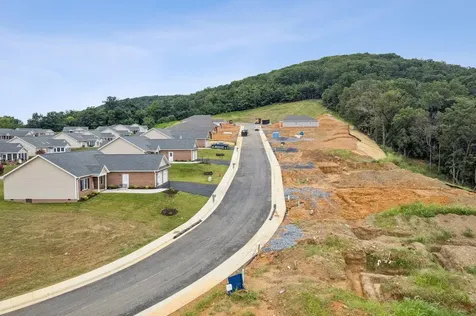 17 River Oak Drive Staunton VA 24401