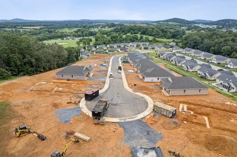 17 River Oak Drive Staunton VA 24401