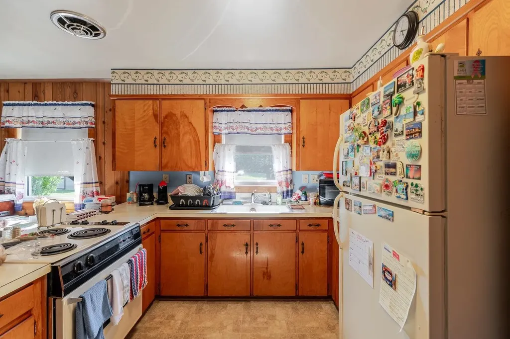 205 Lewis Avenue Elkton VA 22827