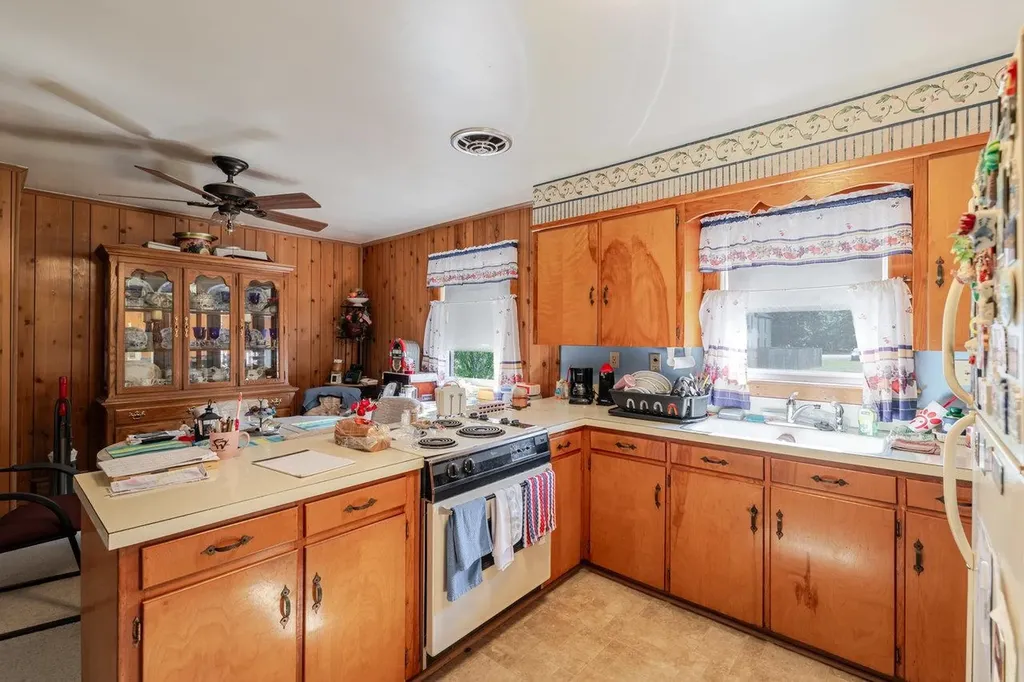 205 Lewis Avenue Elkton VA 22827