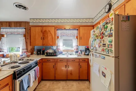 205 Lewis Avenue Elkton VA 22827