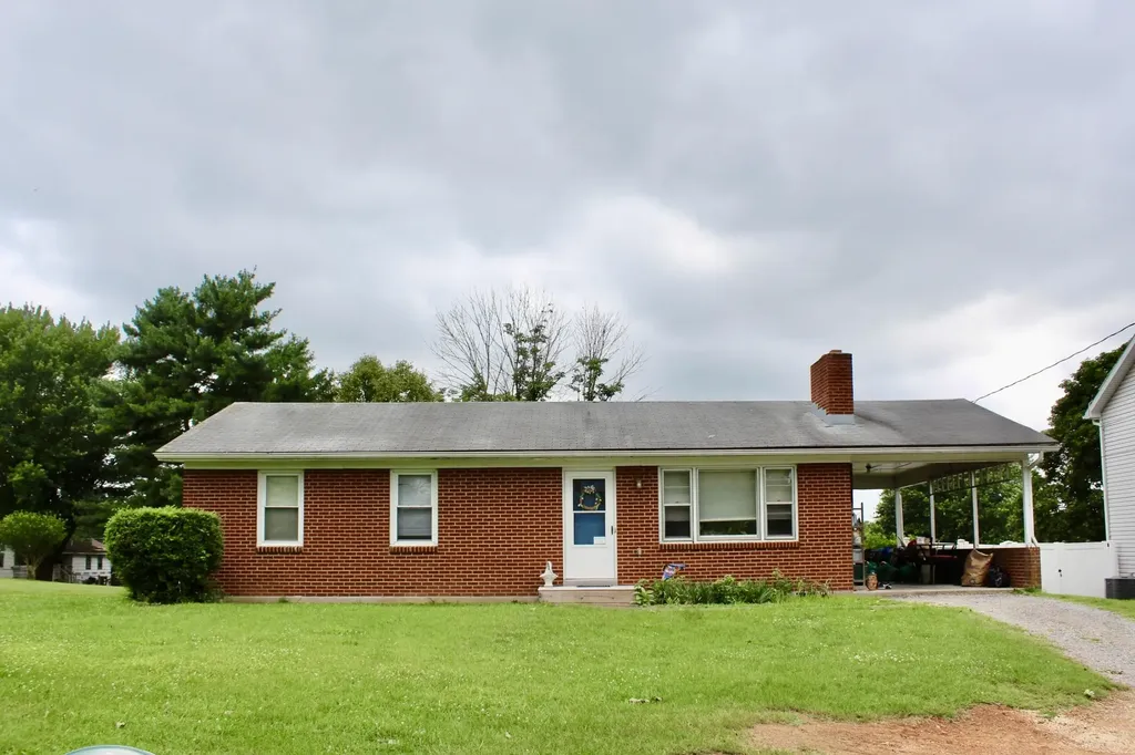 15275 American Legion Drive Broadway VA 22815