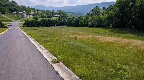 0 Bear Crossing Court Penn Laird VA 22846