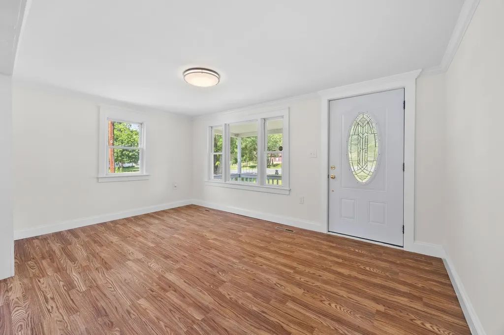 3416 Point Road E Elkton VA 22827