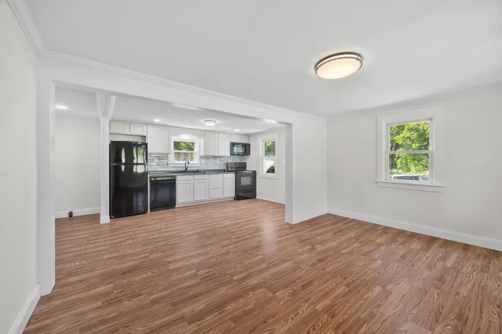 3416 Point Road E Elkton VA 22827