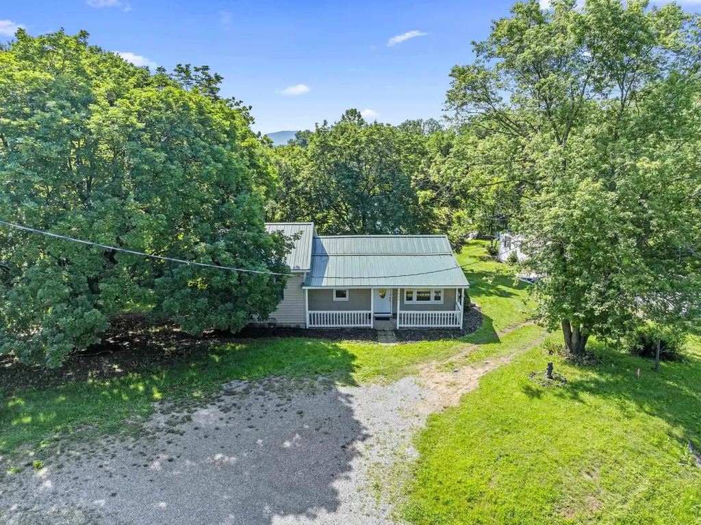 3416 Point Road E Elkton VA 22827