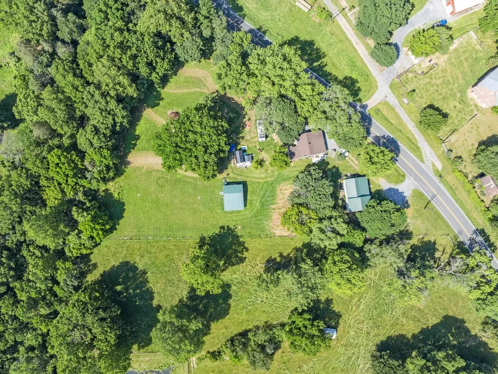 3416 Point Road E Elkton VA 22827