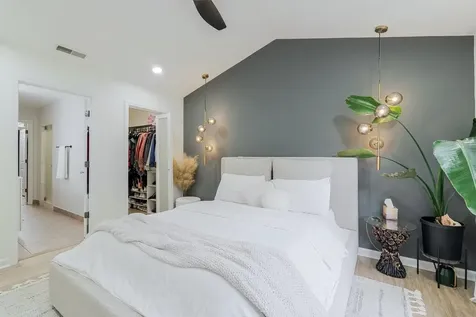 1271 King Edwards Way Harrisonburg VA 22801