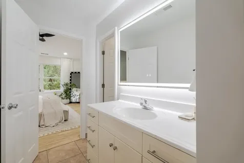 1271 King Edwards Way Harrisonburg VA 22801