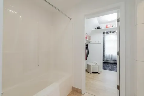 1271 King Edwards Way Harrisonburg VA 22801