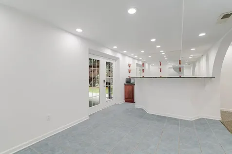 1271 King Edwards Way Harrisonburg VA 22801