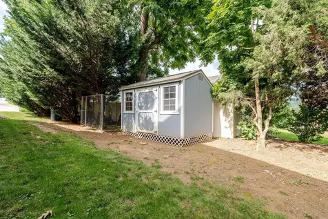 1271 King Edwards Way Harrisonburg VA 22801