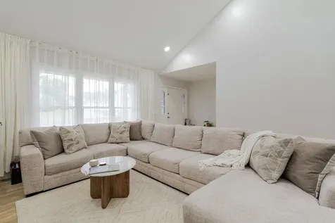 1271 King Edwards Way Harrisonburg VA 22801