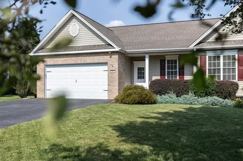 41 Cambridge Circle Rockingham VA 22801
