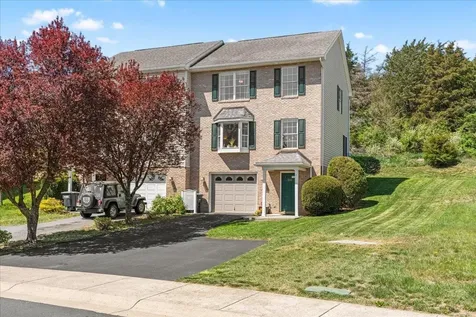 533 Pointe Drive Harrisonburg VA 22801