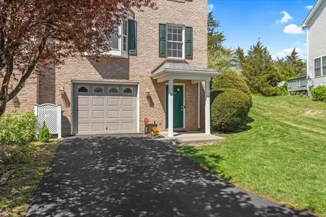 533 Pointe Drive Harrisonburg VA 22801