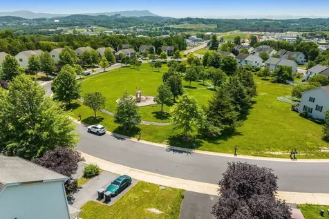 533 Pointe Drive Harrisonburg VA 22801