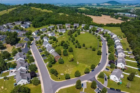 533 Pointe Drive Harrisonburg VA 22801