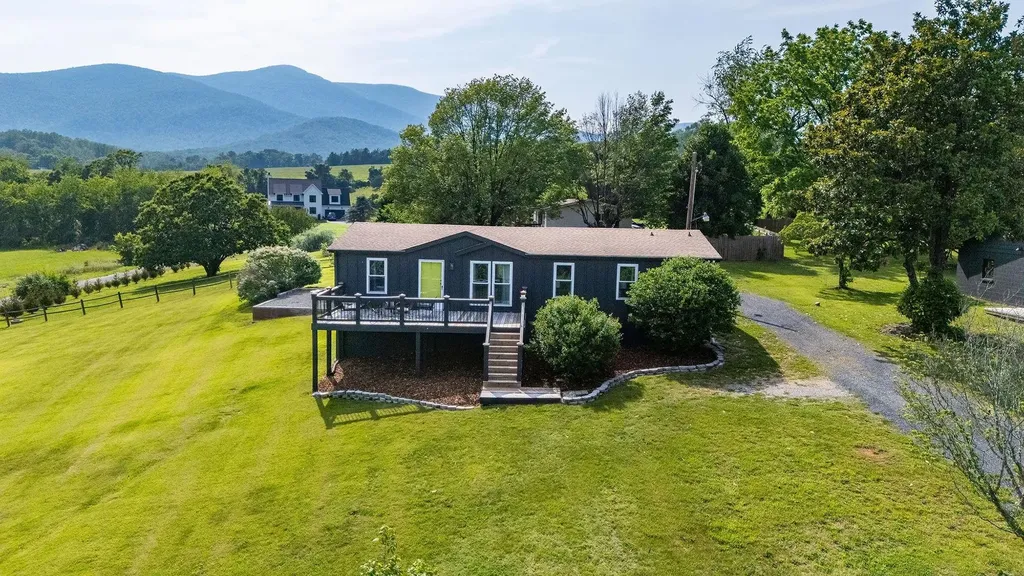 7825 Rockfish Valley Highway Afton VA 22920