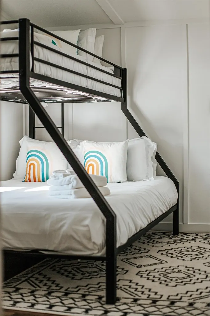 7825 Rockfish Valley Highway Afton VA 22920