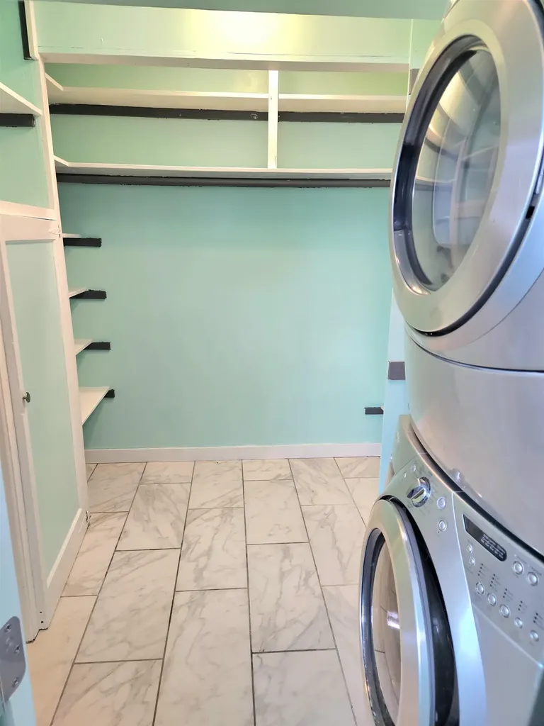 508 Stuart Avenue N Elkton VA 22827