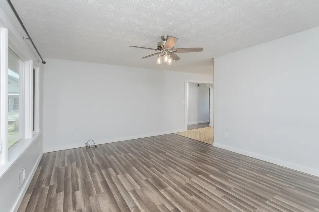 508 Stuart Avenue N Elkton VA 22827