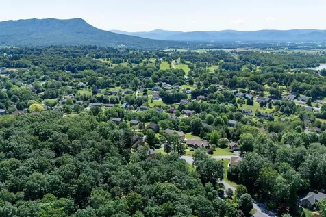 1515 Cumberland Drive Rockingham VA 22801