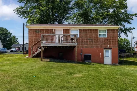 58 Augusta Street Verona VA 24482
