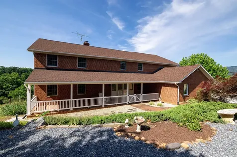 360 Lazy River East Road Luray VA 22835