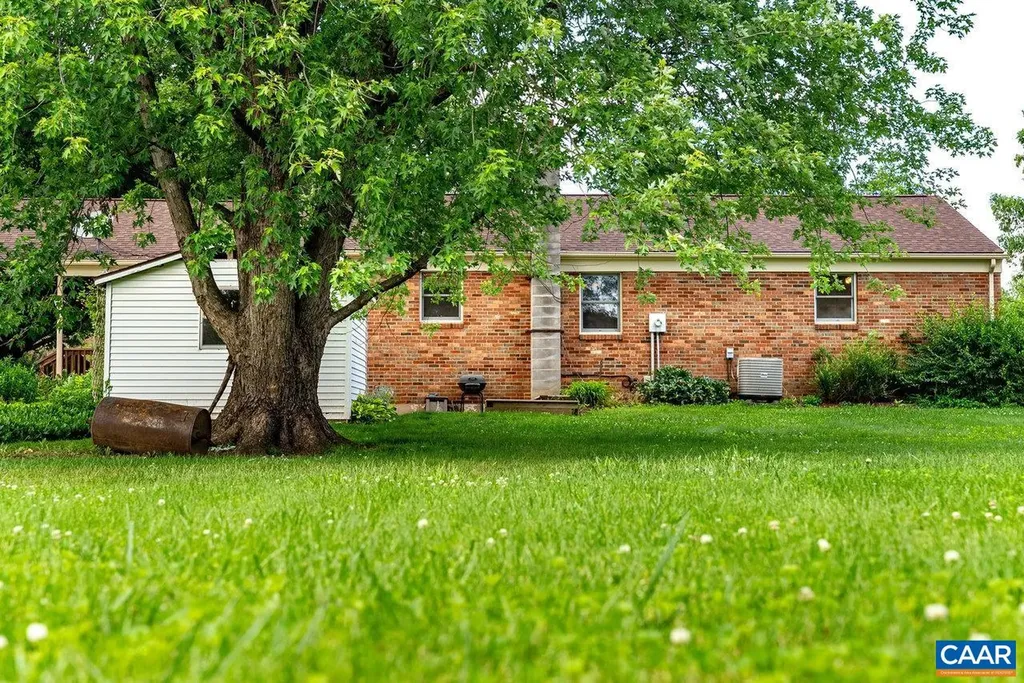 109 Sandstone Lane S Bridgewater VA 22812