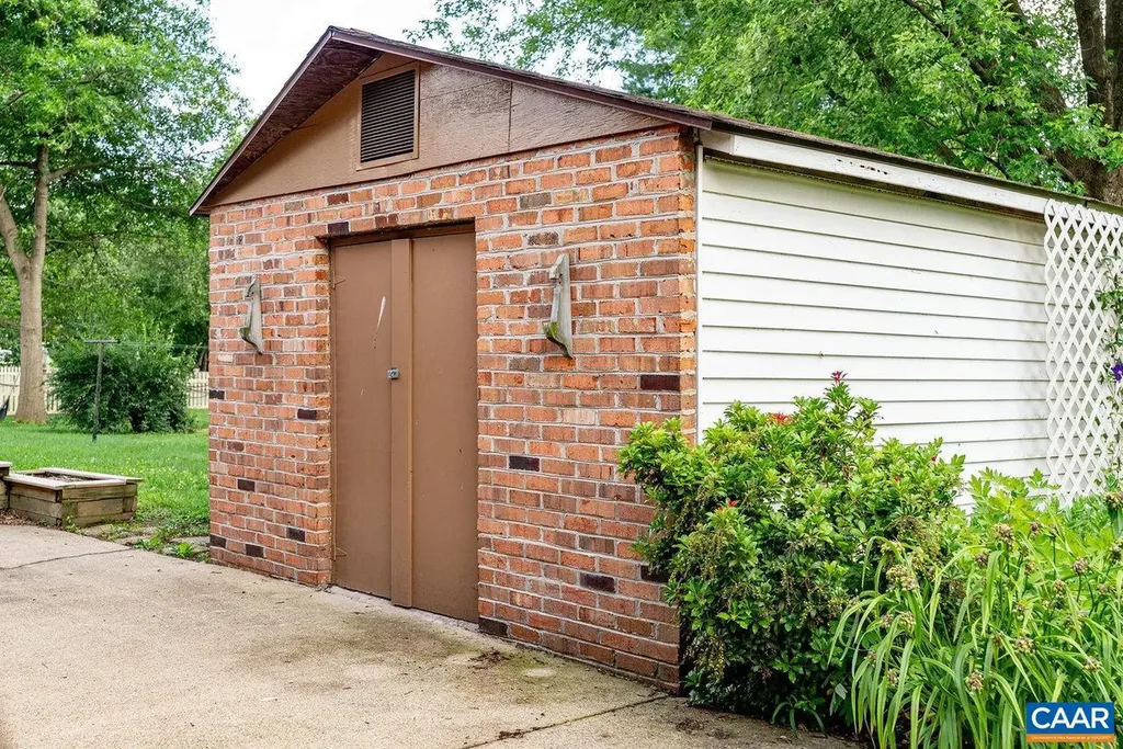 109 Sandstone Lane S Bridgewater VA 22812