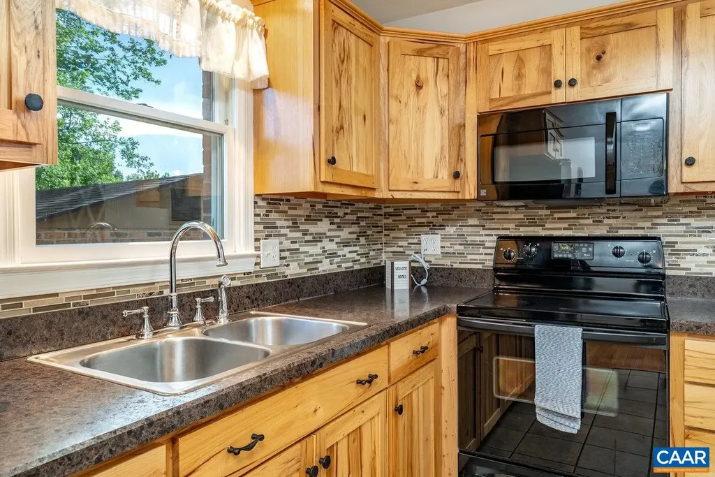 109 Sandstone Lane S Bridgewater VA 22812