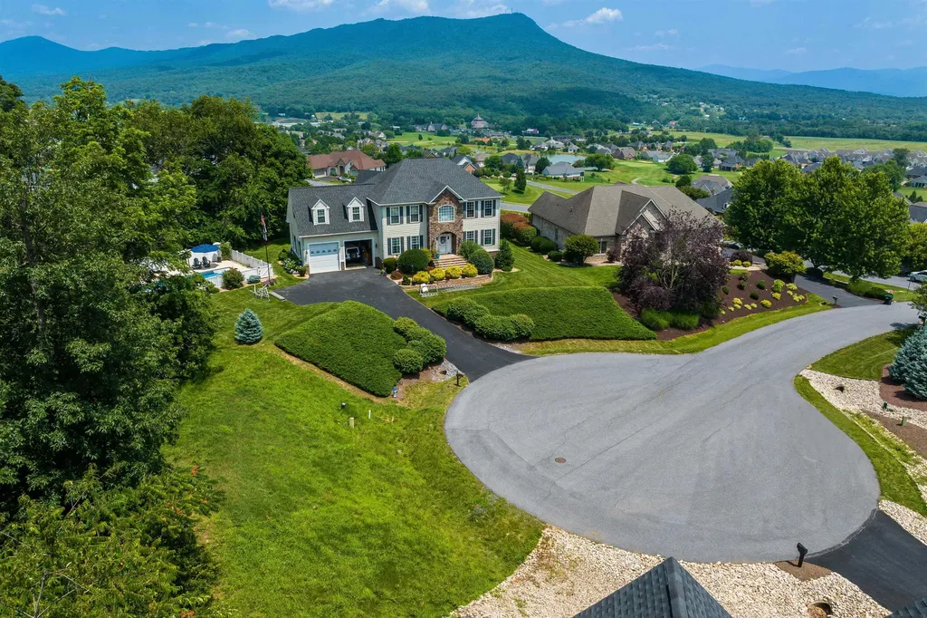 150 Pelham Place Rockingham VA 22801