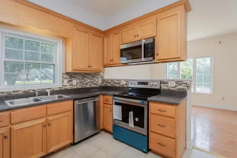 390 Stoneleigh Drive Harrisonburg VA 22801