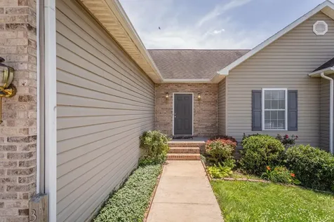 390 Stoneleigh Drive Harrisonburg VA 22801