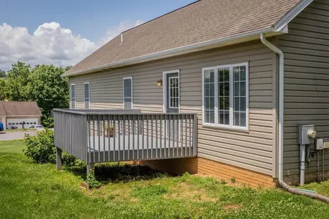 390 Stoneleigh Drive Harrisonburg VA 22801
