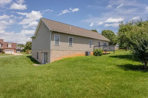 390 Stoneleigh Drive Harrisonburg VA 22801