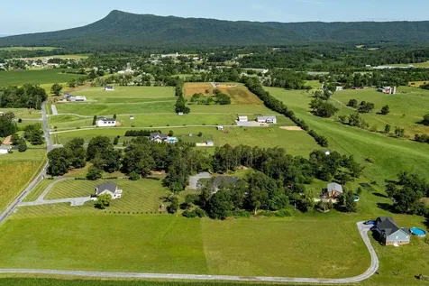 1045 Dave Berry Road Mcgaheysville VA 22840