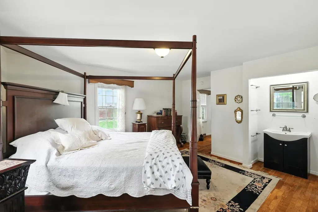 104 College Street W Bridgewater VA 22812