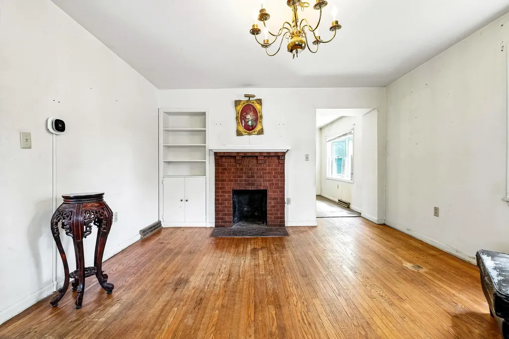 104 College Street W Bridgewater VA 22812