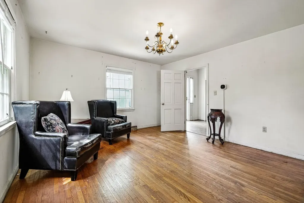 104 College Street W Bridgewater VA 22812