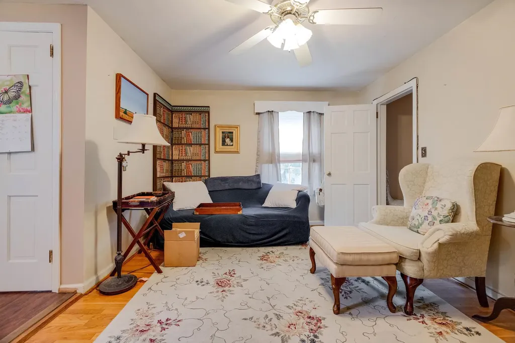 104 College Street W Bridgewater VA 22812