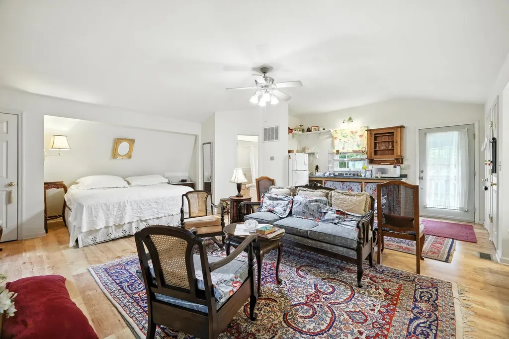 104 College Street W Bridgewater VA 22812